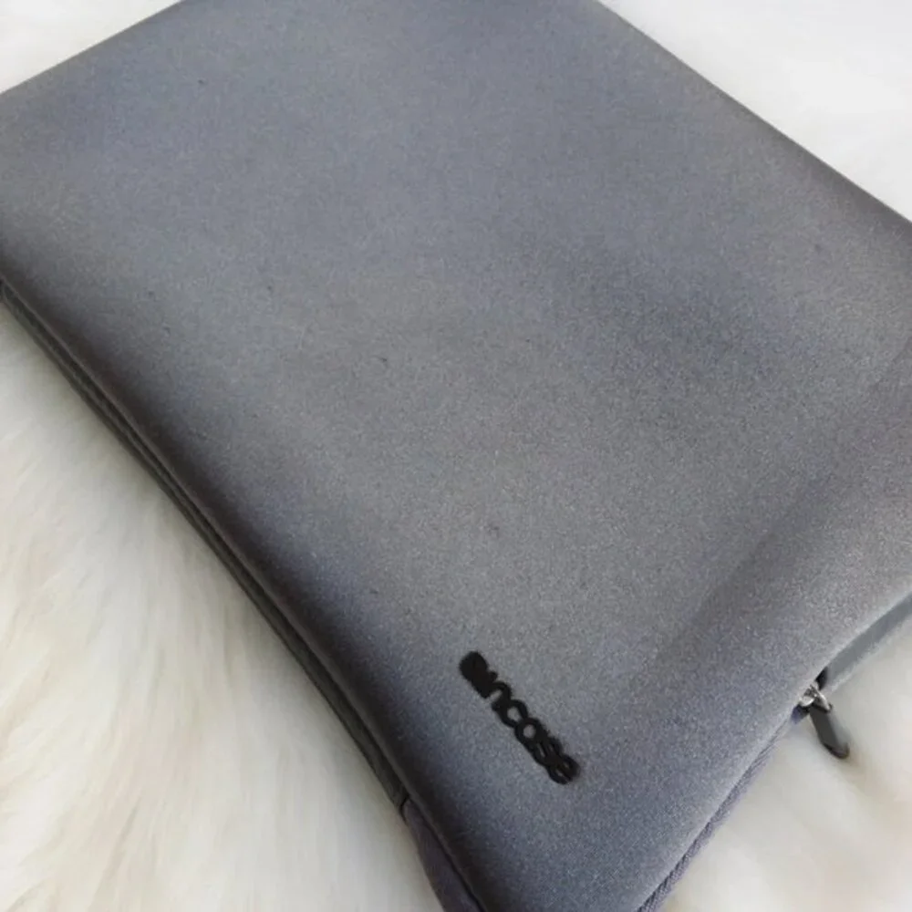 Incase Grey Laptop Zip Zip Case Soft Interior